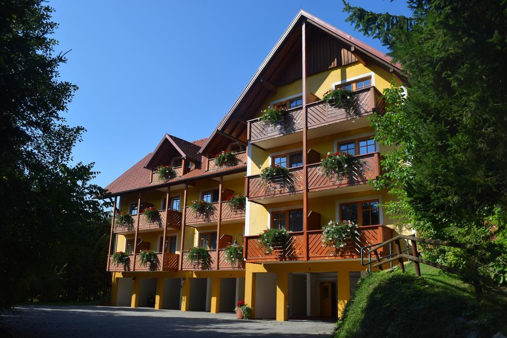 Gasthof Hotel Schmied Arnfels Buitenkant foto
